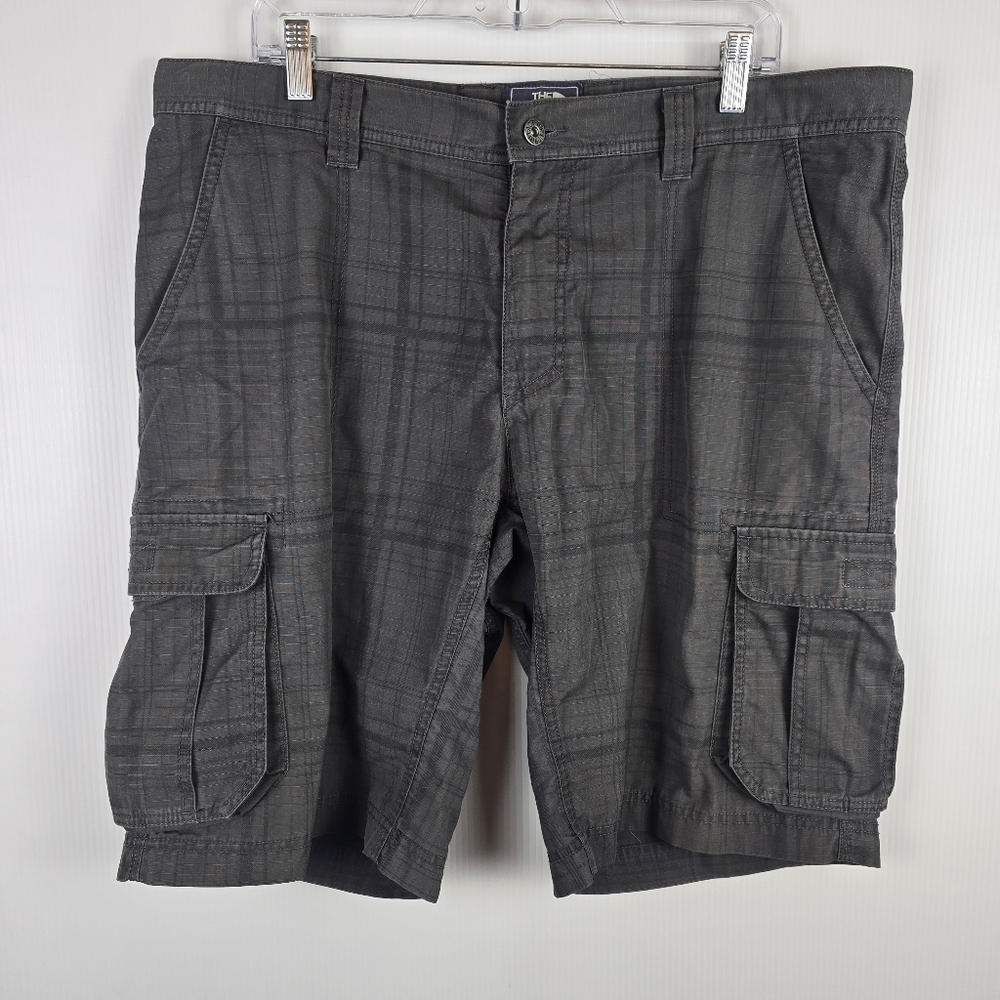 The North Face Men's Gray Plaid Cargo Shorts Size 38 Casual Hiking